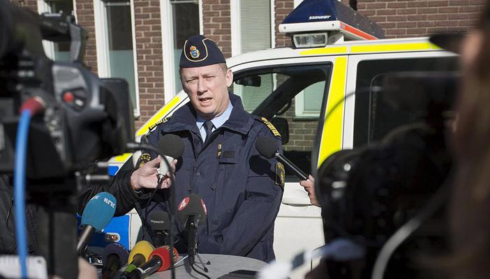 الشرطة السويدية : جريمة قتل شخصين بالسيف وراءها دوافع عنصرية