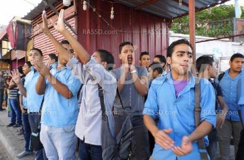 مدير مدرسة الورديان يخير 3 طلبة بين السياسة والشرطة العسكرية