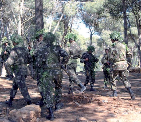 المغرب: نتابع عن كثب إطلاق الجيش الجزائري النار على مغاربة