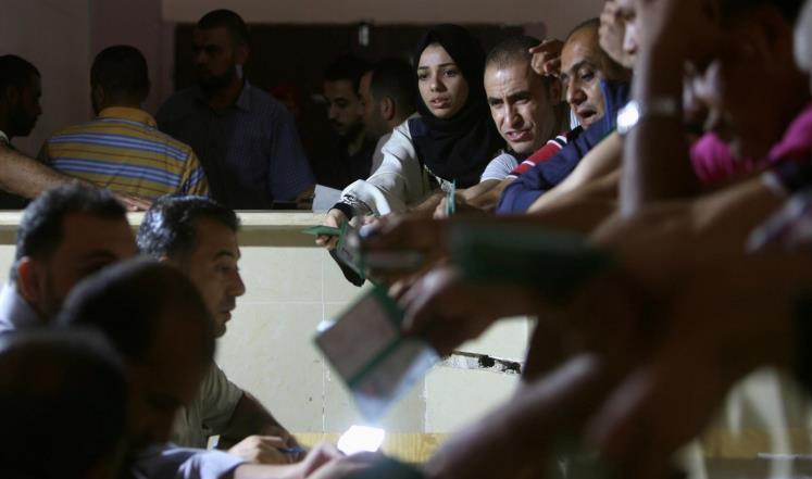 مصر تغلق معبر رفح  وسط انتظار 20 ألفًا على الجانب الفلسطيني