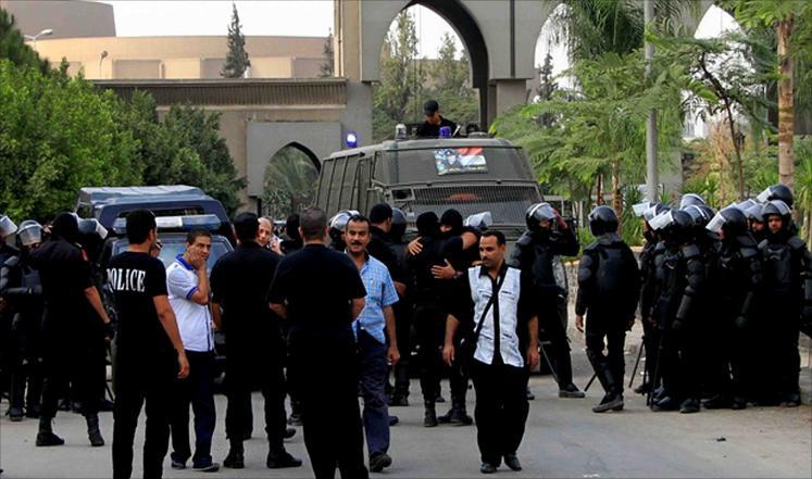 أساتذة جامعة وطلاب: تعديل قانون الأزهر محاولة لتقنين القمع