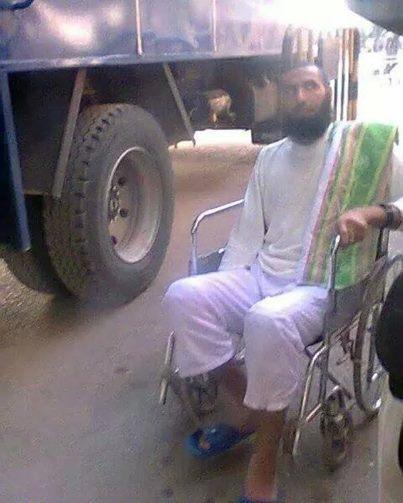 أمين الحرية والعدالة..دخل المعتقل على قدميه فأصبح مشلولا