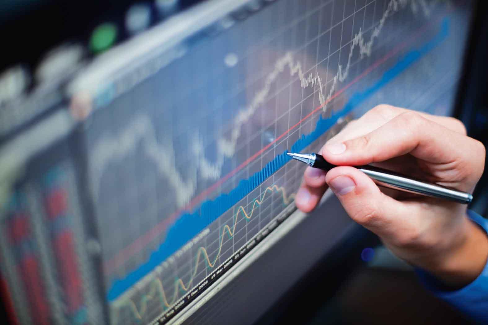 بسبب هبوط أسعار النفط.. أزمات مالية تهز اقتصاديات الدول العربية