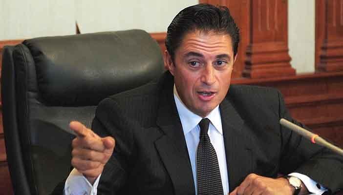 محافظ الإسكندرية: أزمة تراكم المياه في الشوارع ستنتهي الشتاء القادم