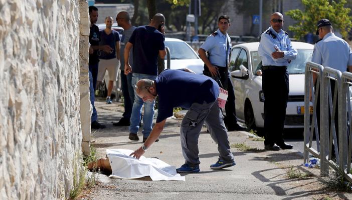 مقتل فلسطيني على يد جيش الاحتلال بعد طعن مستوطن في الخليل