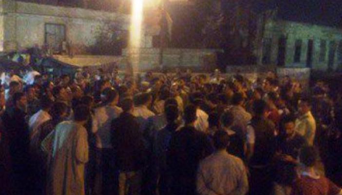 تجمهر أمام قسم شرطة العياط وقطع السكة الحديد اعتراضًا على “خسارة مرشح”