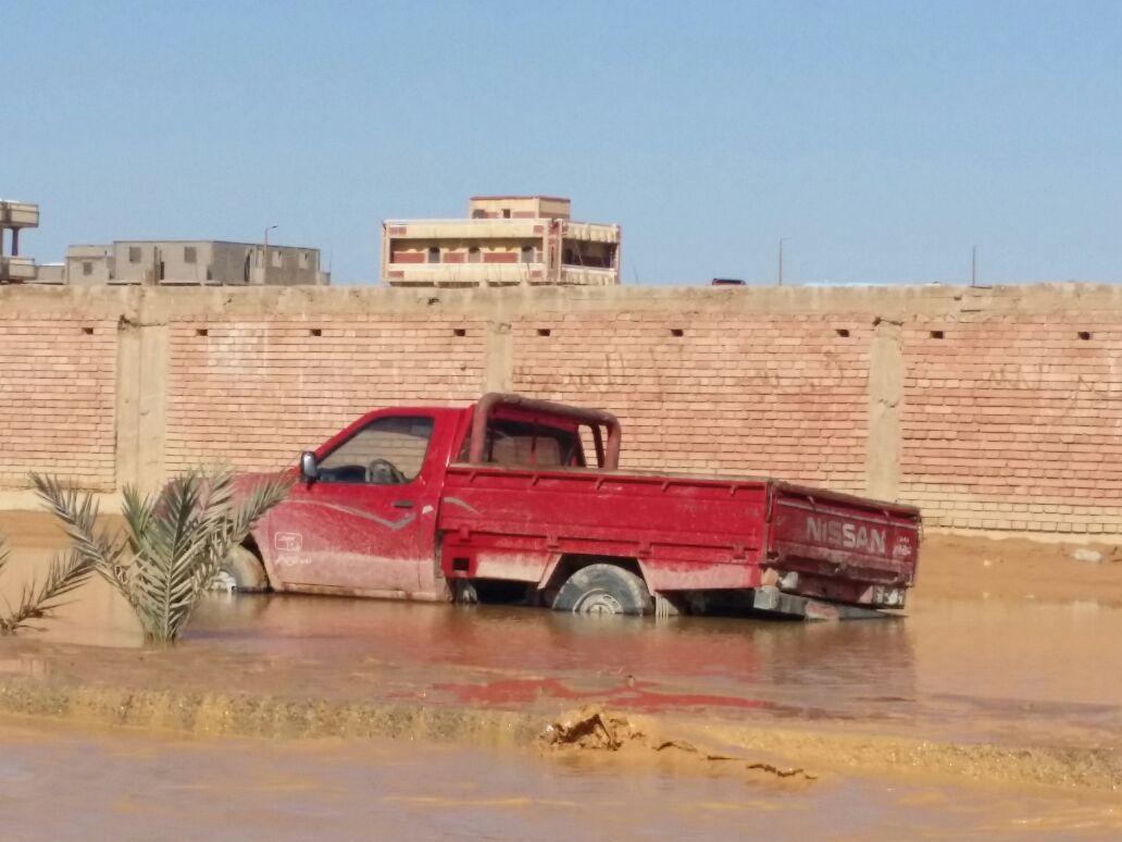 ارتفاع ضحايا السيول في رأس غارب إلى 10 وفيات