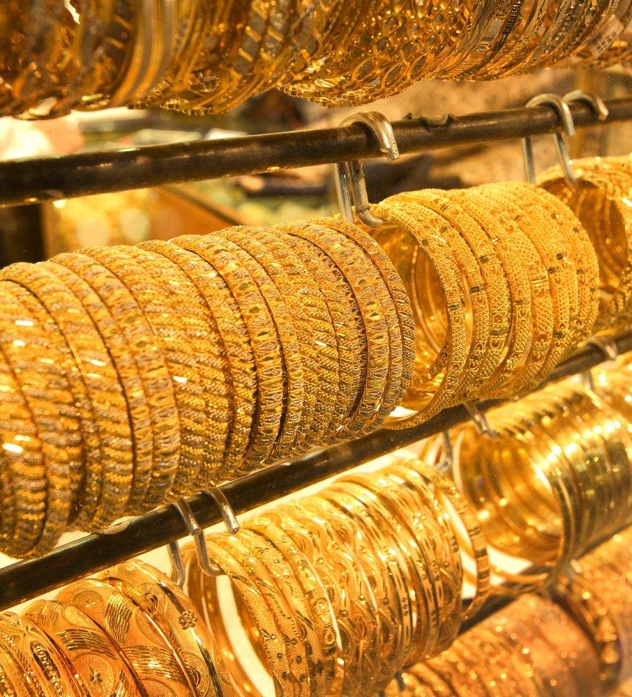 الذهب يتخطى كل الحواجز التاريخية.. عيار 21 يسجل 630 جنيهًا للجرام