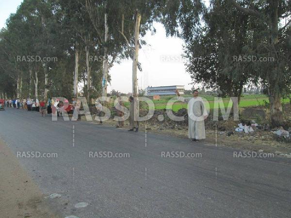 صور| سلسلة بشرية بـ”الغربية” للتنديد بالأوضاع الاقتصادية