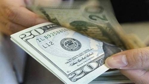 سعر الدولار يتخطى كل الحواحز التاريخية مسجلًا 17.40 جنيهًا للبيع