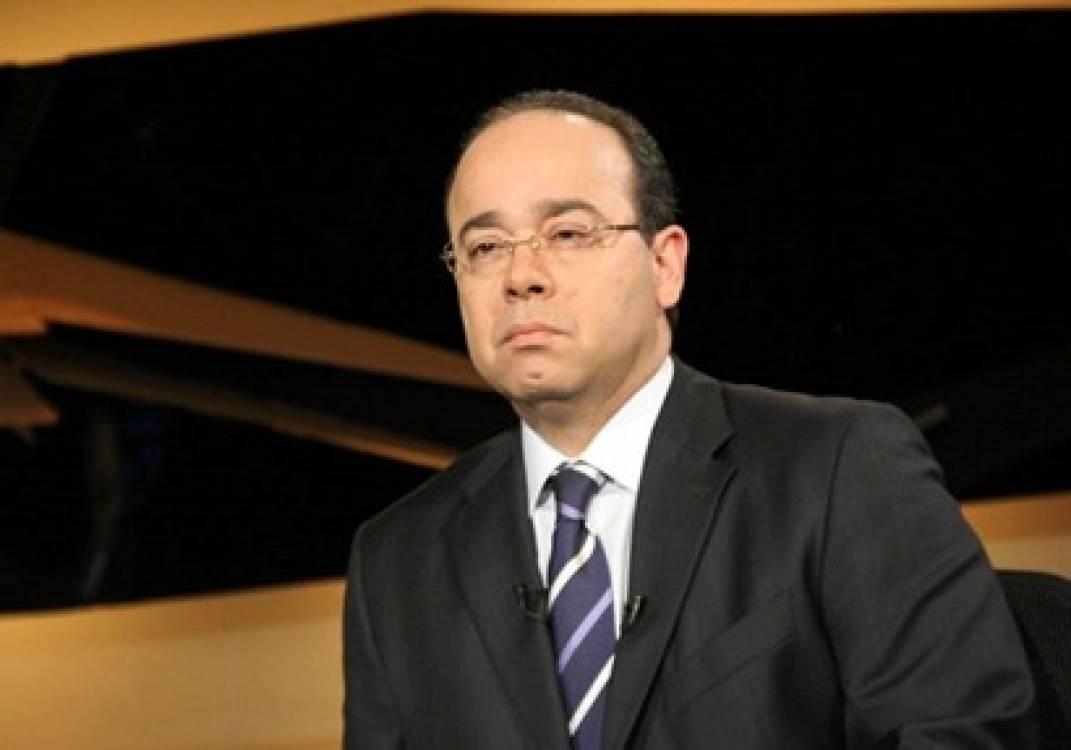 صورة خامنئي وسط القاهرة تطيح بالمناوي من رئاسة قناة ” الغد العربي”