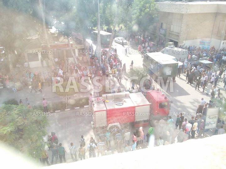 طلاب المنصورة يضرمون النيران بمني الأمن ردًا على انتهاكاتهم