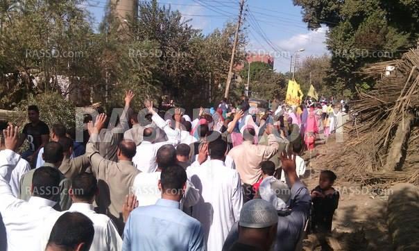 أهالي أشمنت بني سويف: جيش أكتوبر حرر سينا والسيسي هجر أهالينا