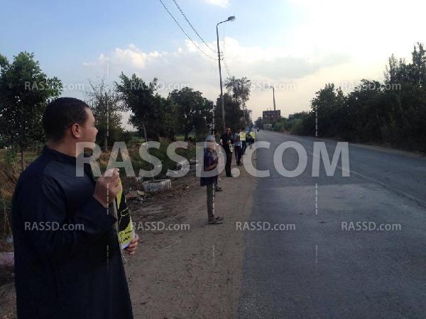 صور| سلسلتان بشريتان في الغربية تنديدًا بحكم العسكر