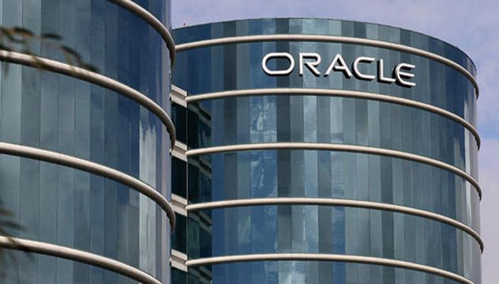 “أوراكل” تنفي غلق مكاتبها بمصر