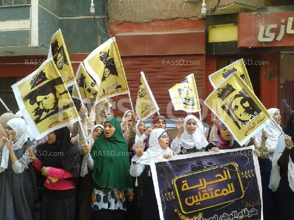 ظاهرة جديدة لطلبة حركة ” حقي الطلابية ” بمدينة أسيوط