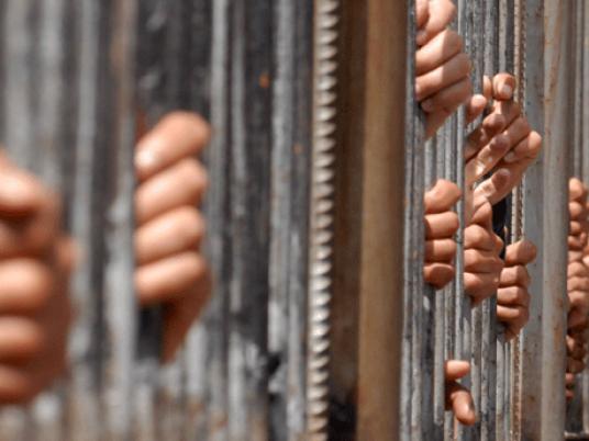 تجديد احتجاز اثنين من قيادات الإخوان المسلمين برشيد 15يوم