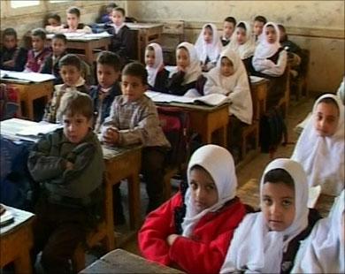 تسمم عشرات الطلاب بمدرسة بسوهاج لتناولهم وجبة فاسدة