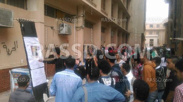 صور| جامعة الإسكندرية تتظاهر للإفراج عن المعتقلات