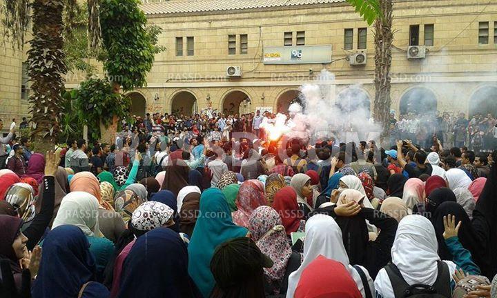 “طلاب القاهرة” يطالبون بمحاكمة المتورطين في تهجير أهالي سيناء