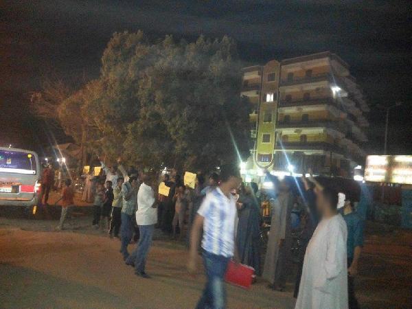 “كوم أمبو” تندد بالتهجير القسري لأهالي سيناء