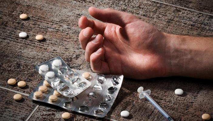 لمروره بأزمة مالية.. انتحار صاحب محل “هواتف” بأسيوط