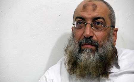 إسلاميون يفندون مزاعم “النور” ويؤكدون معادة الانقلاب للإسلام