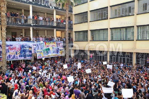 طلاب هندسة المنصورة يضربون عن الدراسة بسبب البلطجة