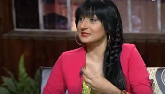 بالفيديو.. عضوة حملة “لا للتحرش” لمقدم أحد البرامج: ممكن أبوسك!