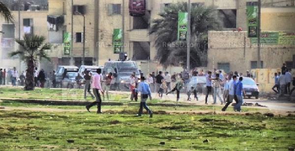 غاز وبلطجية وطوب لقمع طلاب جامعة الفيوم