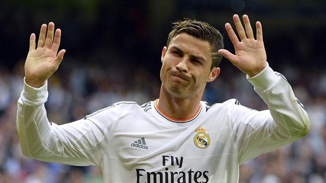 وكيل رونالدو: موكلي سينهي مشواره مع ريال مدريد