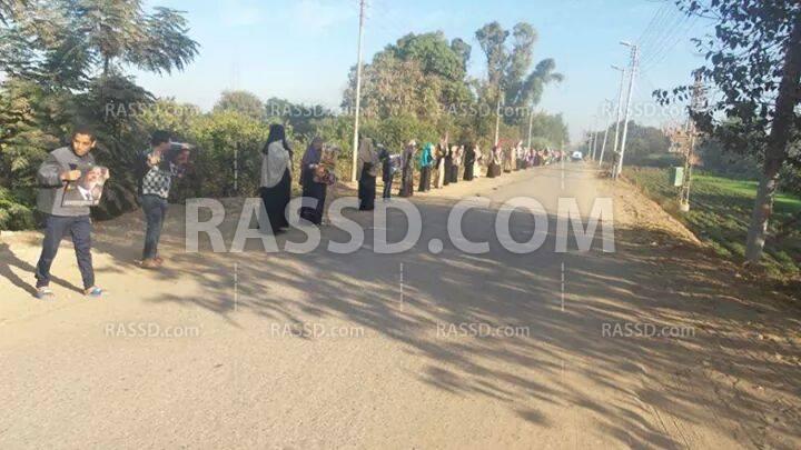 سلسلة بشرية صباحية بتلا للمطالبة بالحرية للمعتقلين