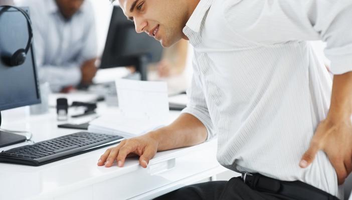 طبيب سعودي يستحدث طريقة لعلاج آلام الظهر والرقبة