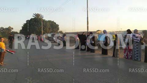 سلسلة بشرية بالمنوفية للتنديد بسوء الأحوال المعيشية