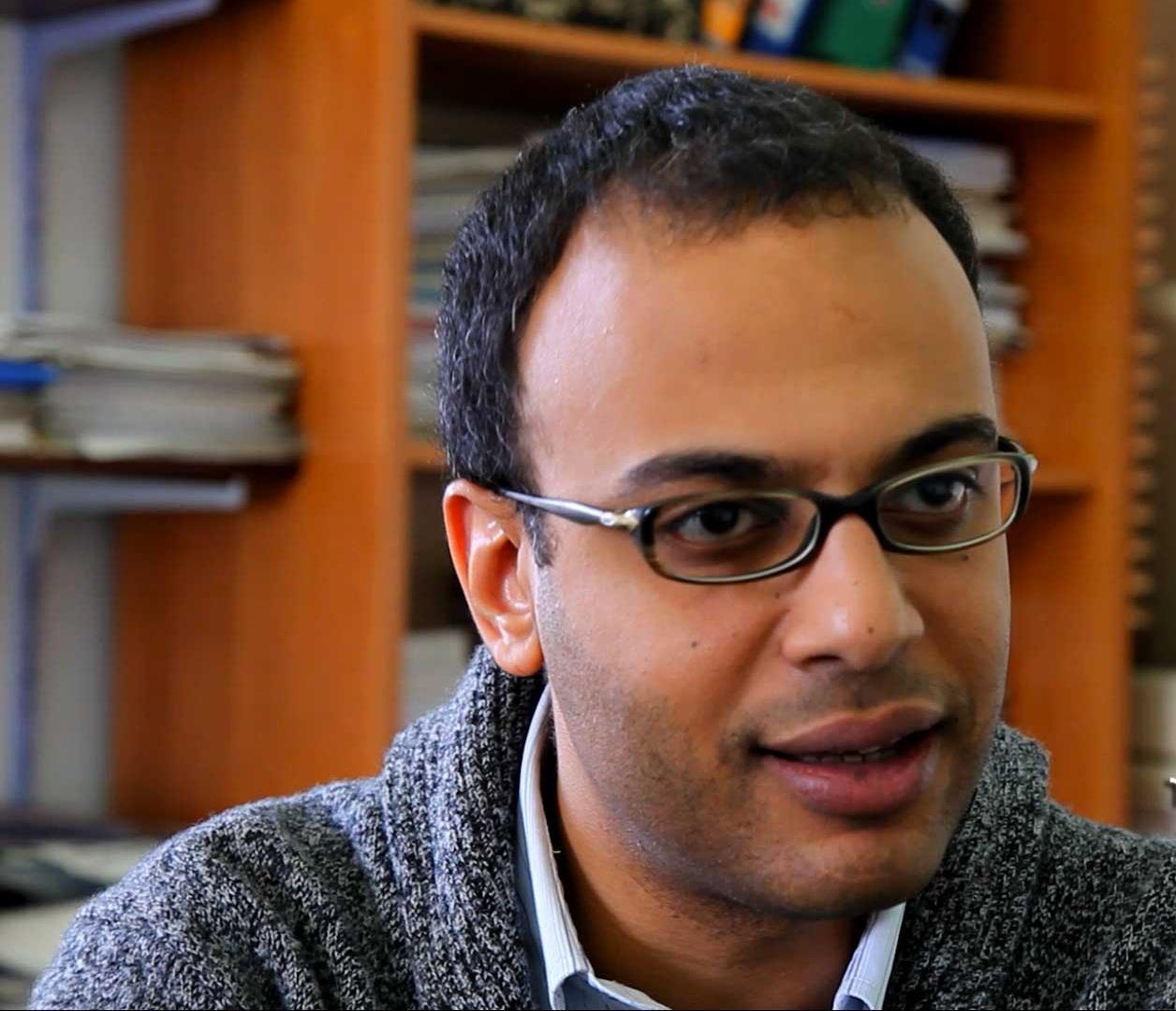 حسام بهجت يواجه تهمة نشر بيانات كاذبة من شأنها الإضرار بالصالح العام