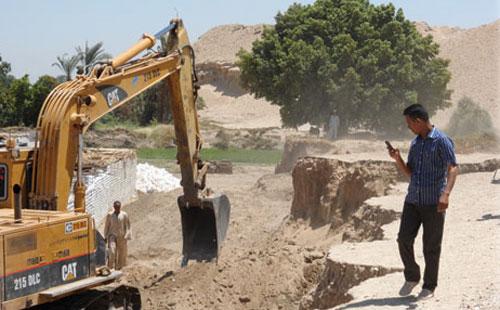 “سبكتاتور” البريطانية: دبي محطة آثار مصر المسروقة