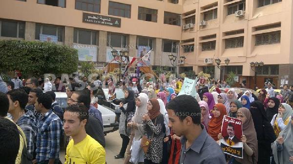 “طلاب ضد الإنقلاب” تنظم مسيرة مناهضة للإنقلاب بشبين الكوم