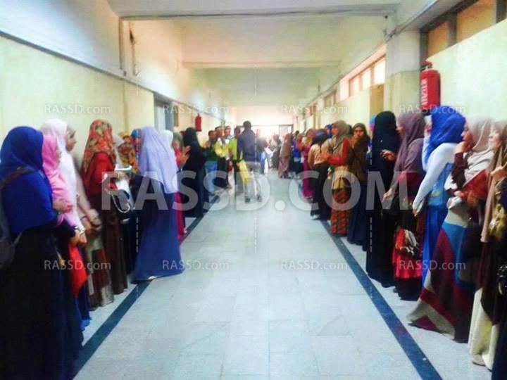 وقفة طلابية بـ”علوم المنصورة” تضامنًا مع زميلهم المعتقل