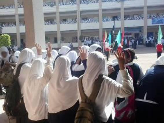 احتجاز طالبات مدرسة في أسوان لرفعهن “رابعة” على نغمات بشرة خير