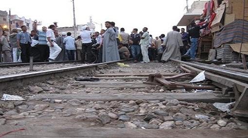 قنبلة يدوية الصنع توقف حركة القطارات في “كفر صقر”