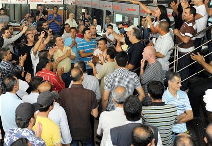 إستمرار إضراب عمال أجا عن الطعام بعد تأجير مصنعهم