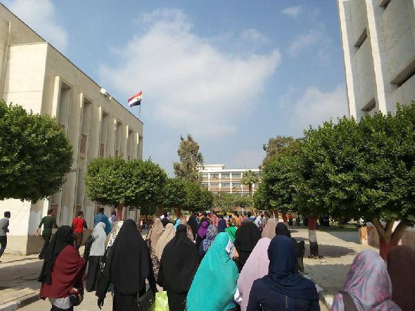أمن الانقلاب يقتحم جامعة المنيا عقب تظاهرة طلابية
