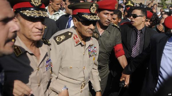 فتح التحقيقات في تورط طنطاوي وعنان بـ”أحداث مجلس الوزراء”