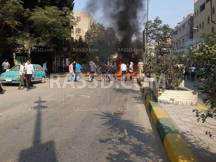 طلاب بني سويف يقطعون طريق صلاح سالم احتجاجًا على فصل زملائهم