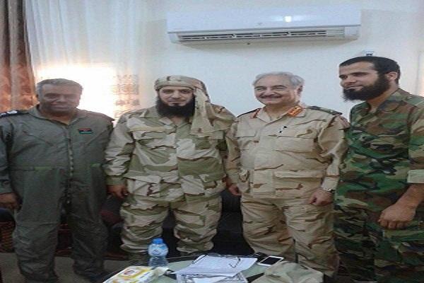 فيديو| “المدخلي” لـ”حفتر”: اعتقلوا رءوس الإخوان المسلمين