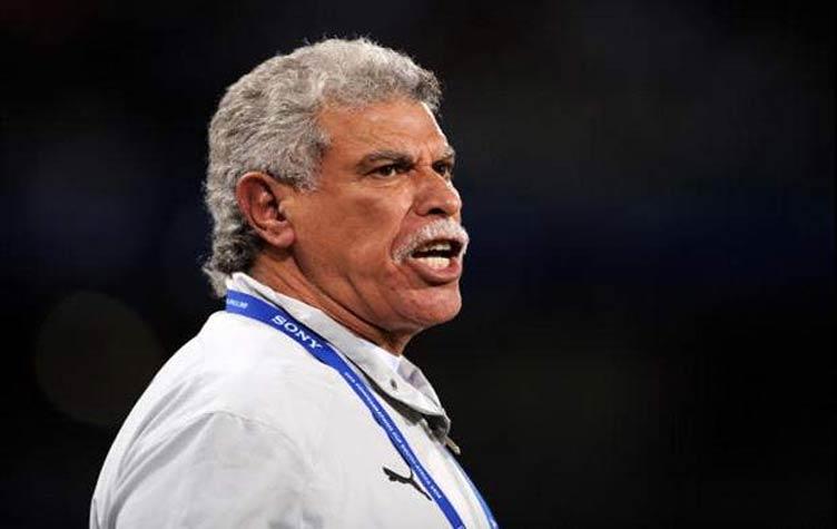 رسميًا..حسن شحاته يستقيل من تدريب المقاولين العرب