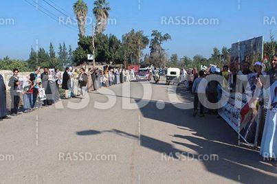 سلسلة بشرية لأهالي الحسينية بمليونية “لا للعدالة الانتقامية”