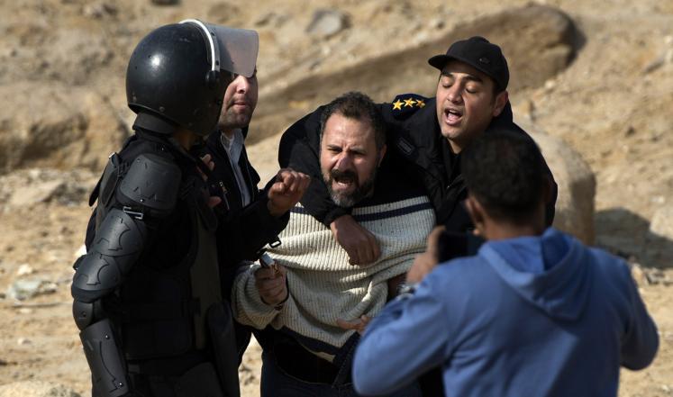 استمرار انتهاكات الداخلية بحق المعتقلين.. وحقوقيون: دولة اللاقانون