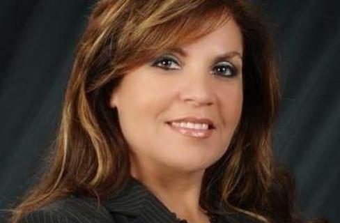 آيات العرابي تعلن تأييدها للامتناع عن التجنيد بالجيش