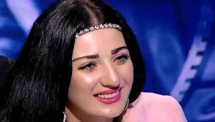 “صافيناز” تدعم السياحة بالرقص على “شواطئ شرم”.. ومغردون: دعاية قذرة